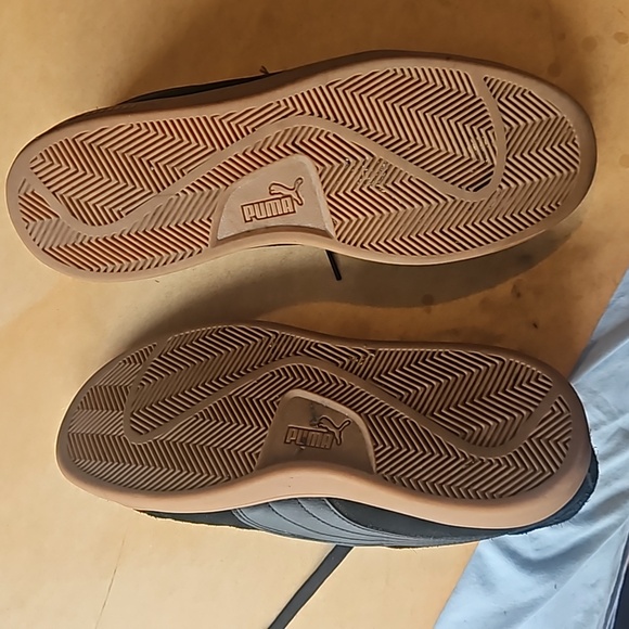 All Black Puma Size 11 US Shoes - Picture 4 of 5